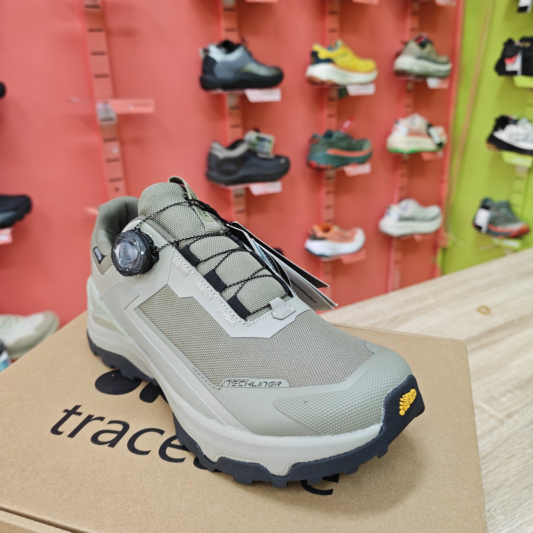 TRACEABLE Style 6688 Waterproof - Image 9